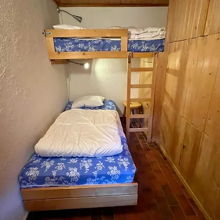 Singlinaz Apartment *